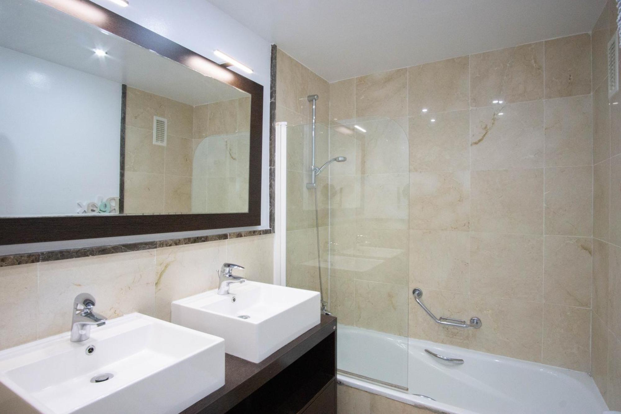 Beautiful Apartment With Stunning Sea Views And A Large Terrace! Torrox Eksteriør billede
